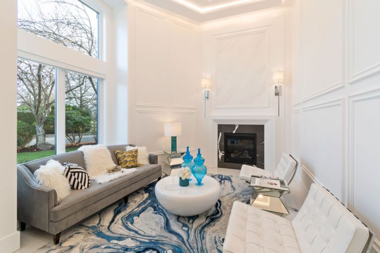6591_Goldsmith_Drive_EsgeeCorporate-livingroom