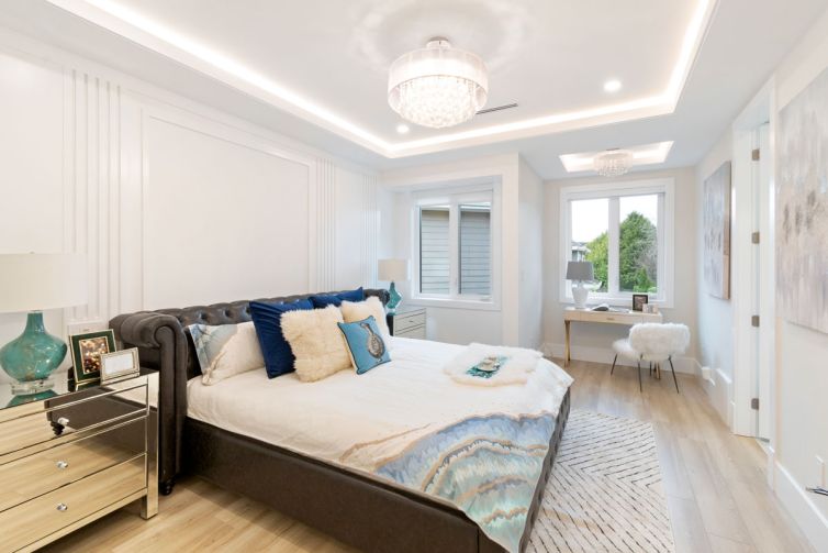 6591_Goldsmith_Drive_EsgeeCorporate-masterbedroom