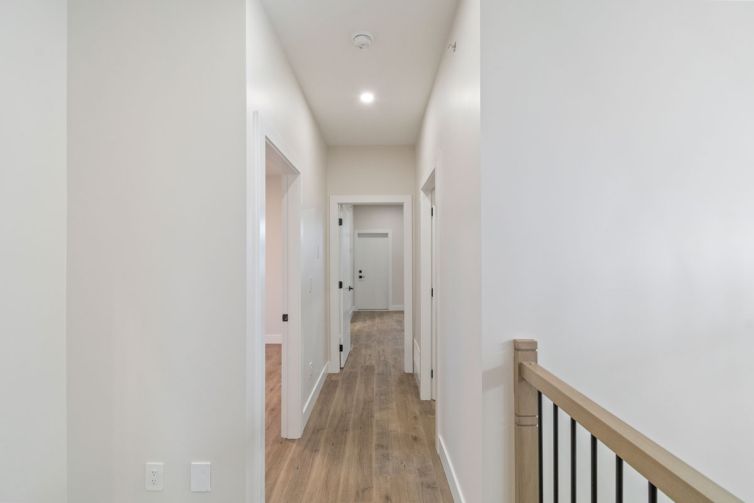 A-7574_Murray_Street_22